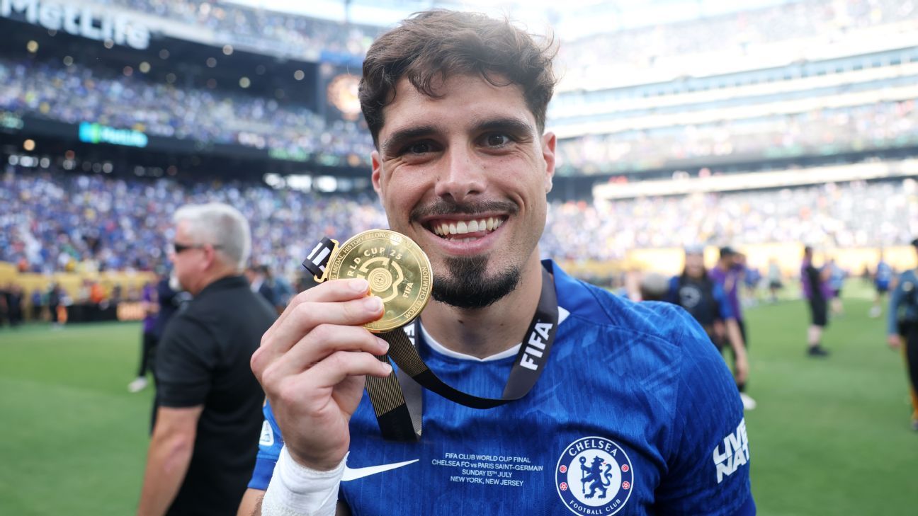 Estrela do Chelsea se inspira em Neymar e comenta chegada de Estêvão