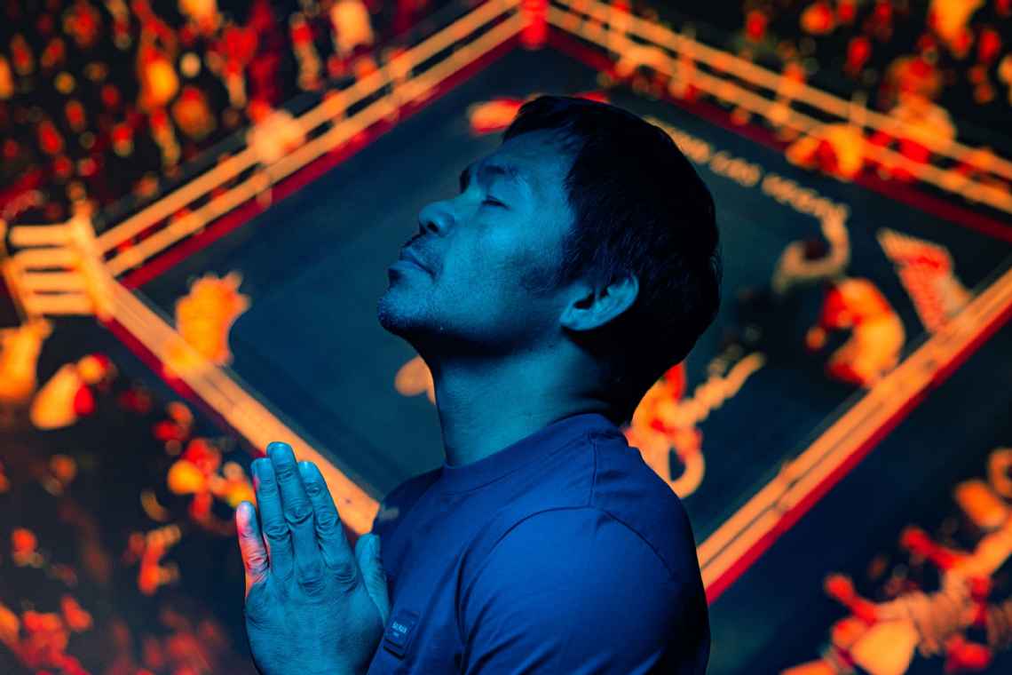 Мэнни Пакьяо против Эрика Моралеса