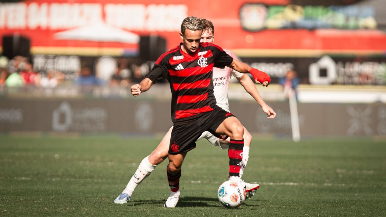 Matheus Gonçalves destaca-se em jogo contra Leverkusen, mas é