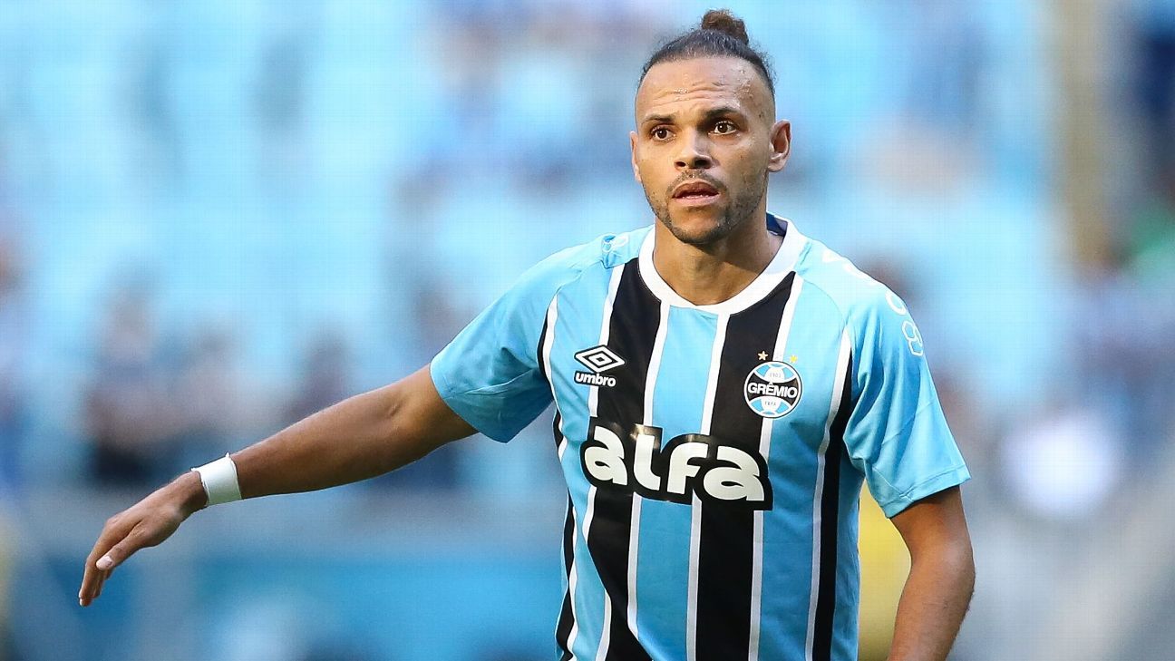 Gramado sintético: a tática de Braithwaite acende alerta no futebol e no Mengão!