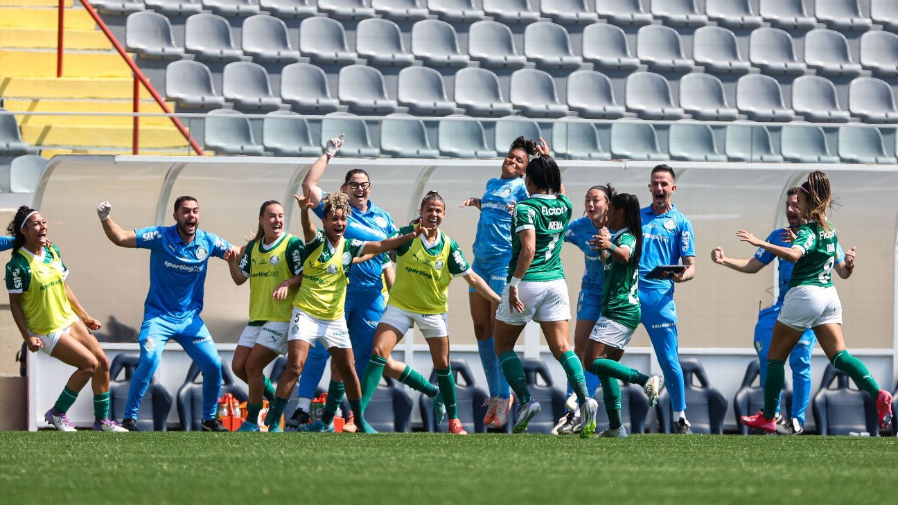 Brena anota belo gol em classificação e é selecionada para Prêmio ESPN Bola de Prata.