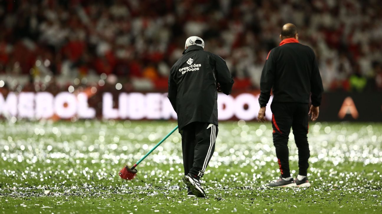 Conmebol pune Inter por uso de papel picado em jogo contra o Flamengo
