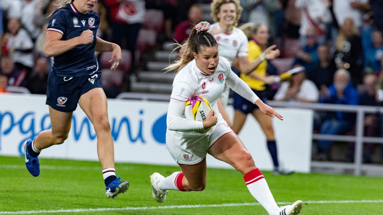 Jess Breach ha sido nombrada para iniciar en el ala derecha contra Samoa.