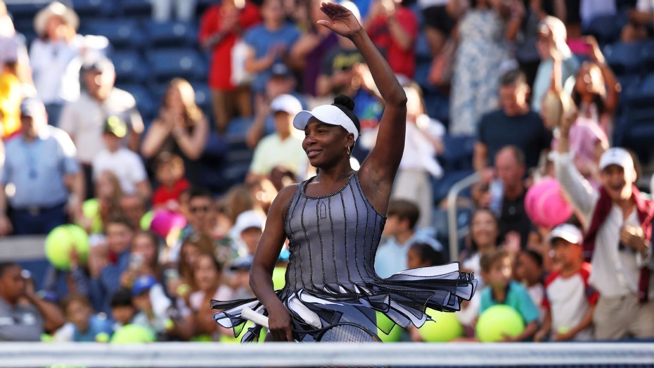 Venus' doubles run at US Open reaches 3rd round