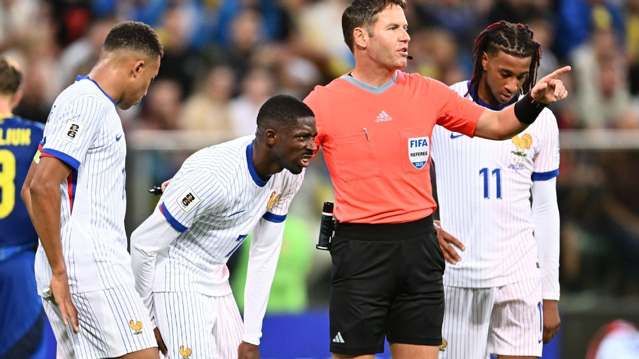 Ousmane Dembélé se lesionó jugando para Francia contra Ucrania.
