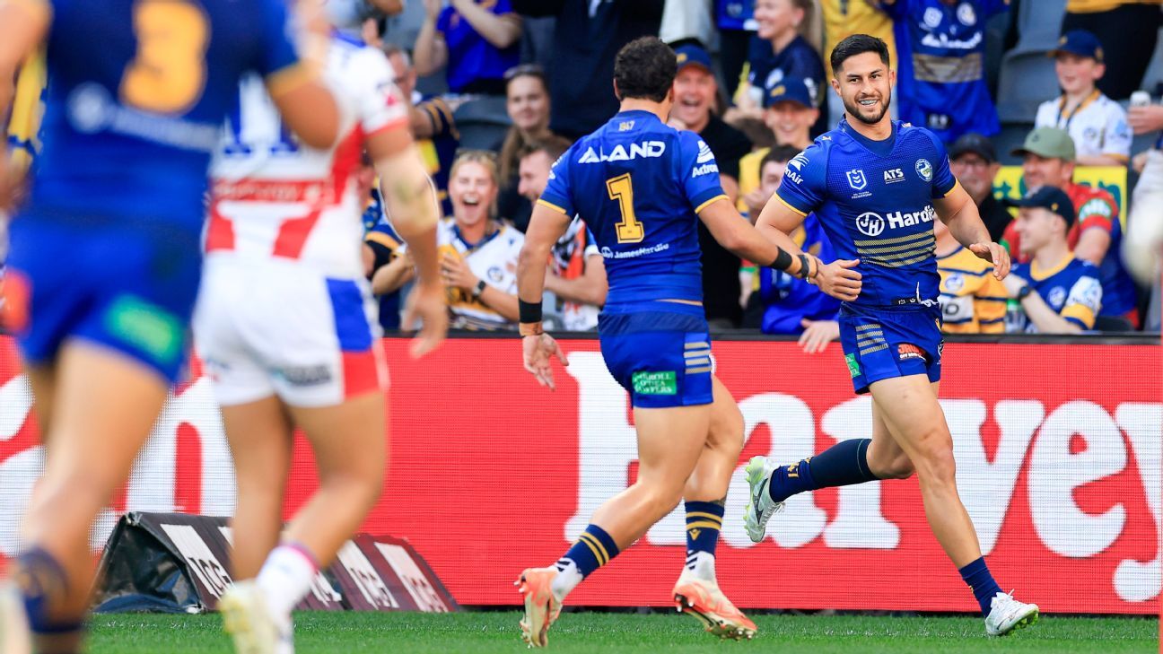 Newcastle-bound Brown gifts Knights wooden spoon