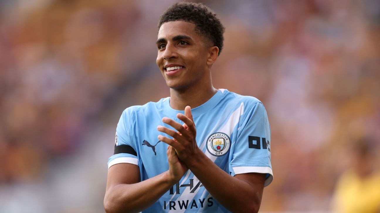 Rico Lewis signs five-year Man City contract