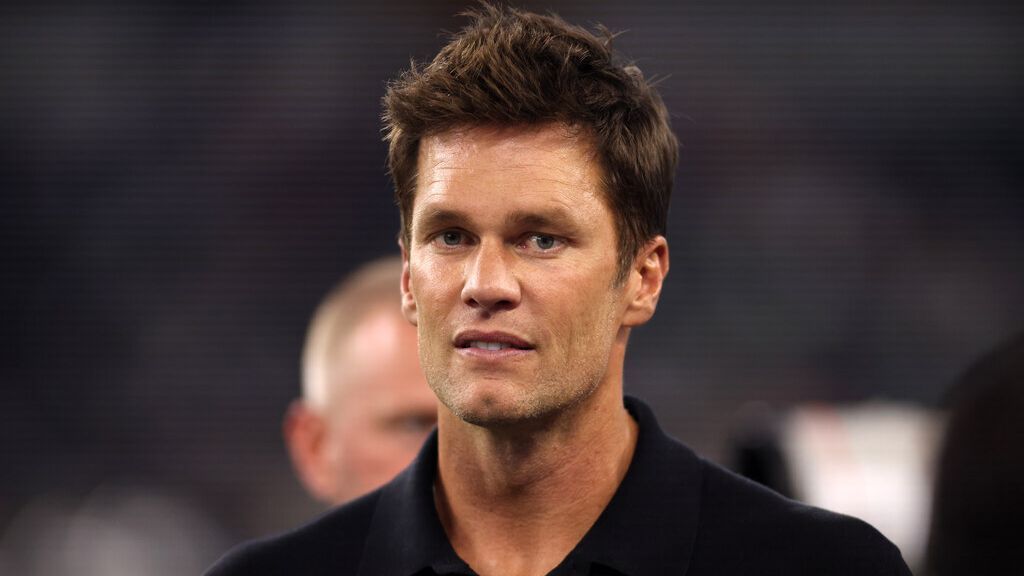 Brady spotted in Raiders' booth during MNF