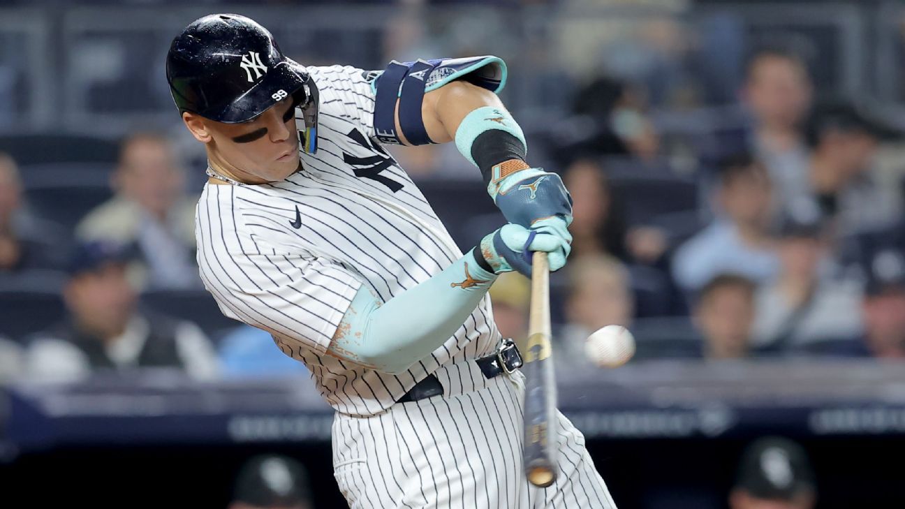 Judge reaches 50 HRs, tying record, then adds 51