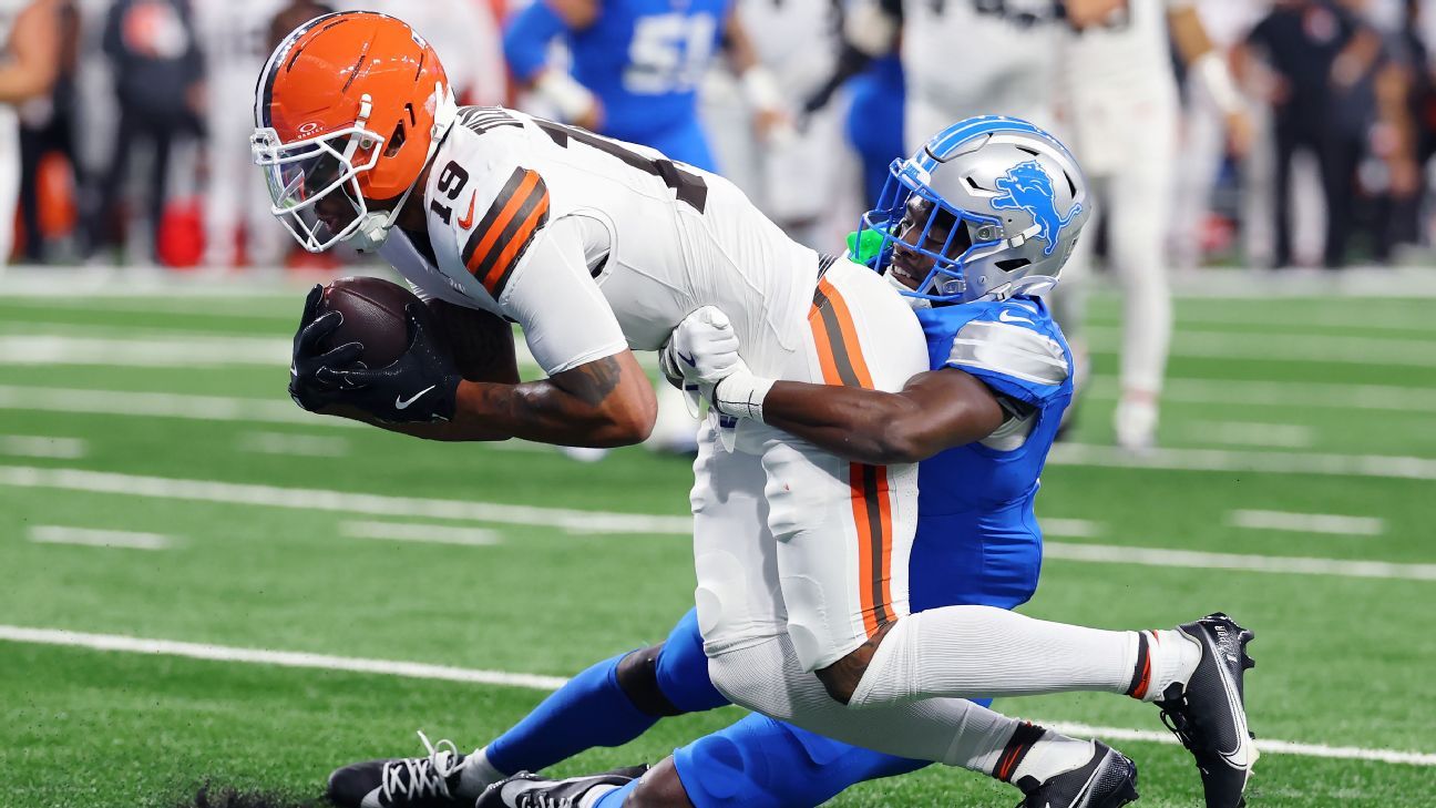 Browns lose WR Tillman early with hammy injury