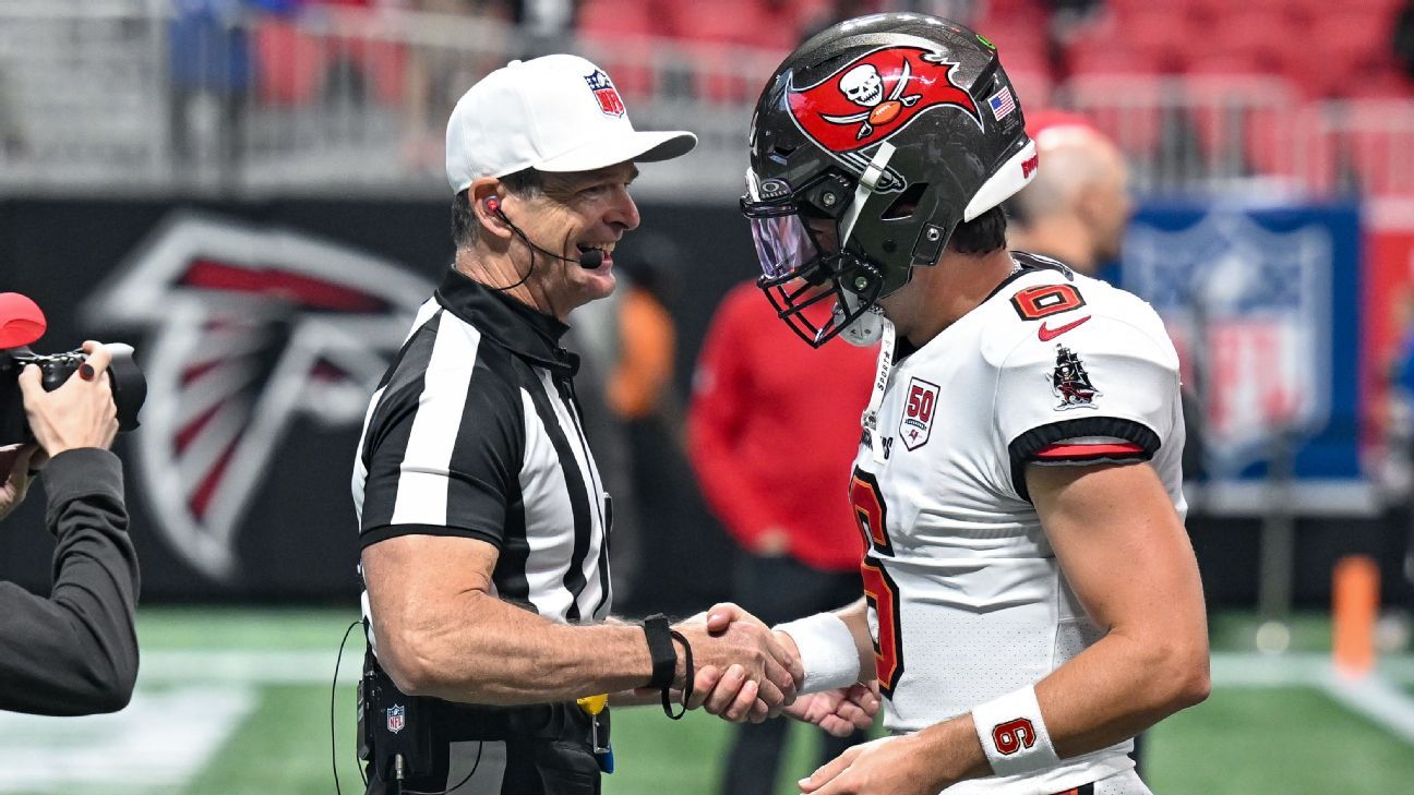 NFL: ¿Amistad o estrategia? QBs y árbitros, más allá del juego.