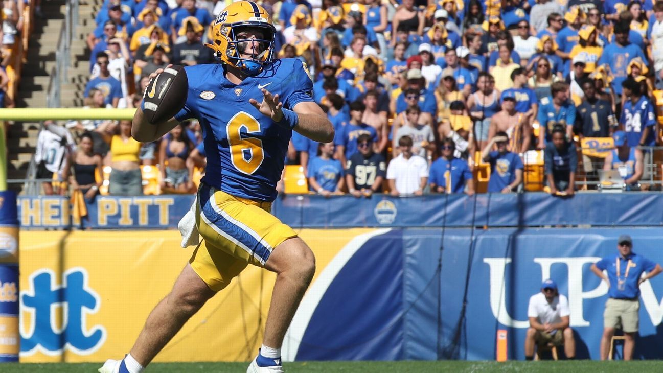 Pitt QB Heintschel (4 TDs) shines in first start