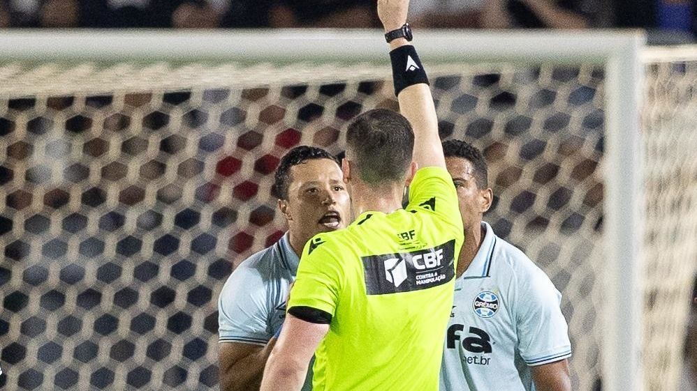 CBF na Mira: Grêmio Denuncia 'Roubo Categórico' e Escancara Crise na Arbitragem!