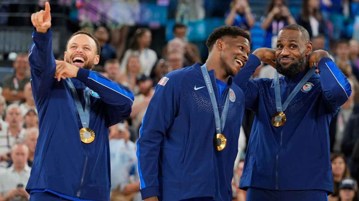 Энтони Эдвардс на баскетбольной площадке