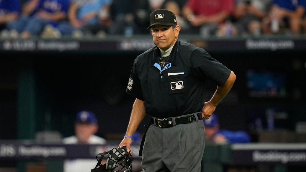 MLB announces umpires, crew chiefs for LCS
