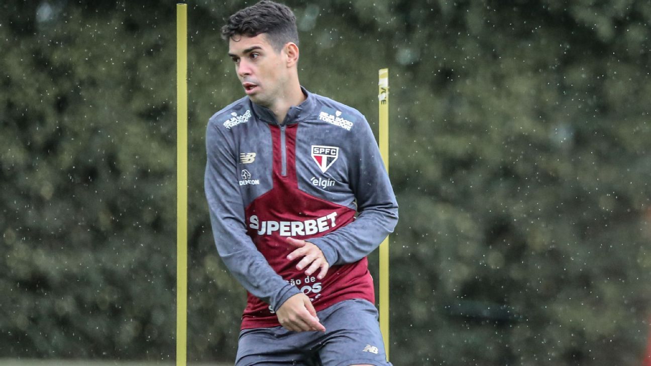 Rival em Apuros: Oscar Sofre Nova Lesão e Vira Dor de Cabeça no São Paulo