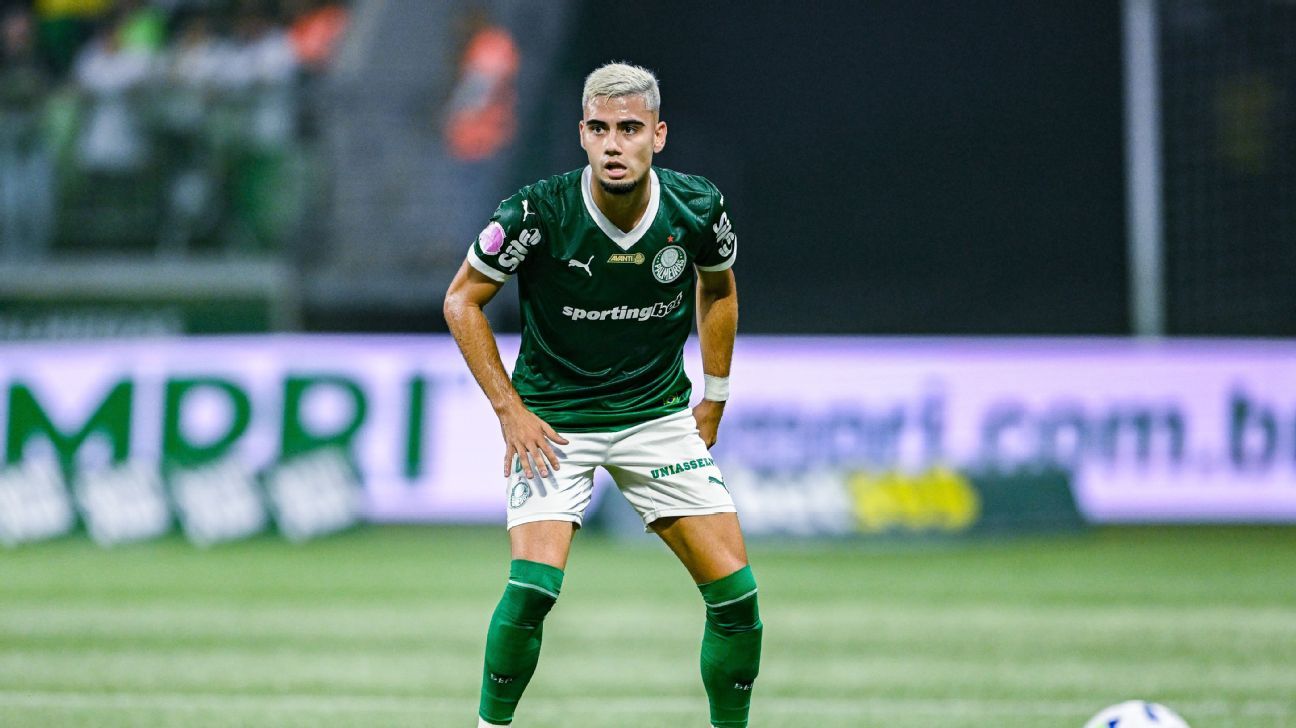 A surpresa positiva que Andreas teve no Palmeiras e como meia chocou todos em 'dia de Ronaldinho' na Espanha