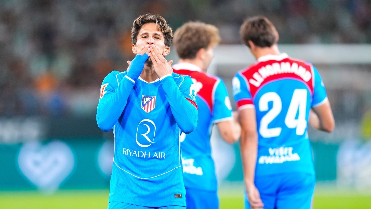 Simeone anula Antony, Atlético de Madrid decide no primeiro tempo e vence confronto direto contra o Betis em LALIGA