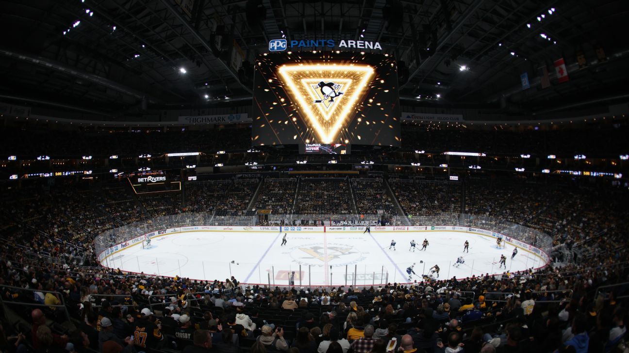 Fan at Pens game injured in fall from upper level