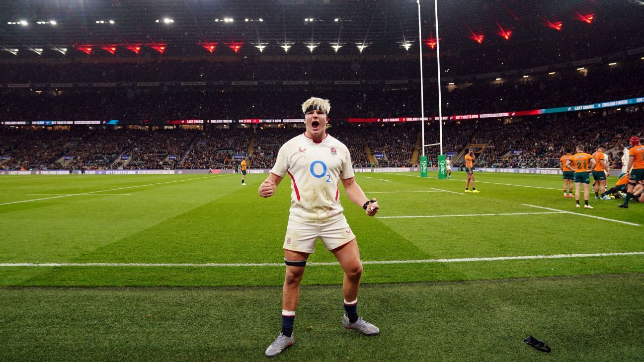 Inglaterra arrasa, Australia busca 10: Análisis Rugby Otoño 2 Henry Pollock's try brought Twickenham to its feet against Australia