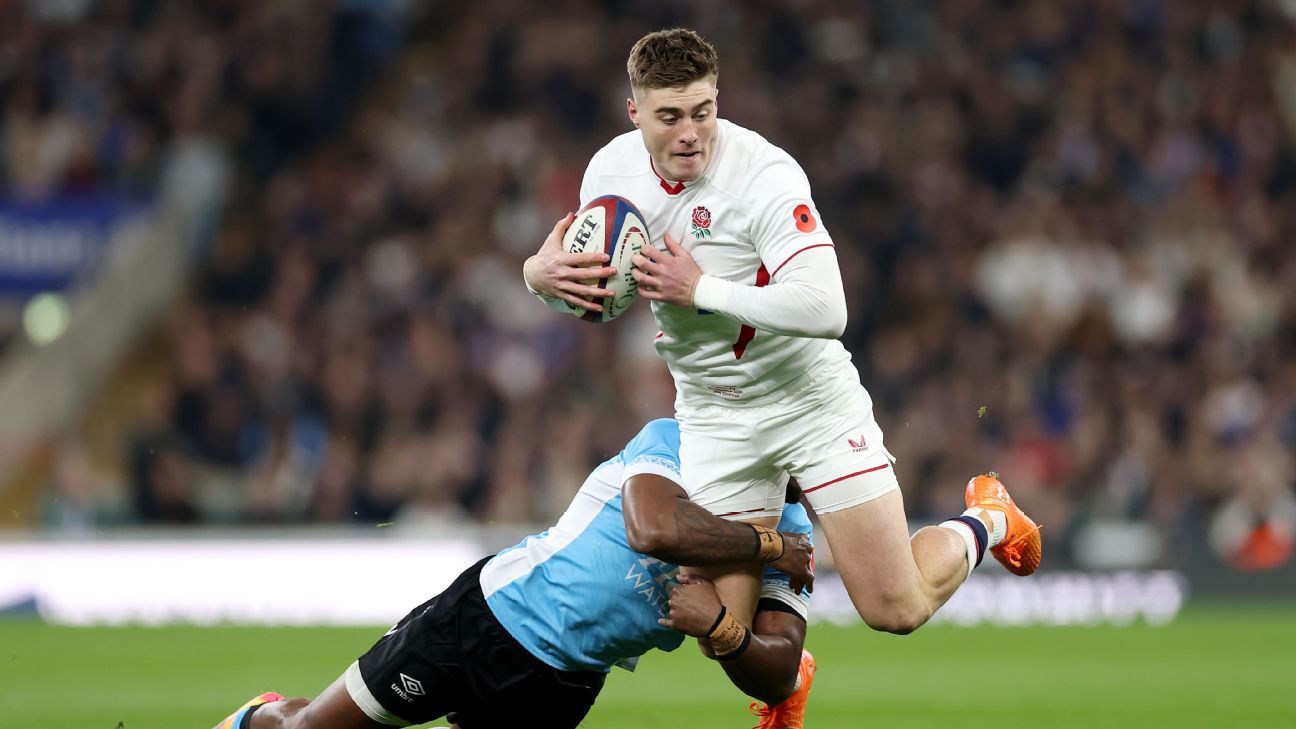 Inglaterra Sufre Ante Fiji: Test Clave Para Enfrentar a los All Blacks 2 Tommy Freeman de Inglaterra es tackleado por Selestino Ravutaumada de Fiyi.