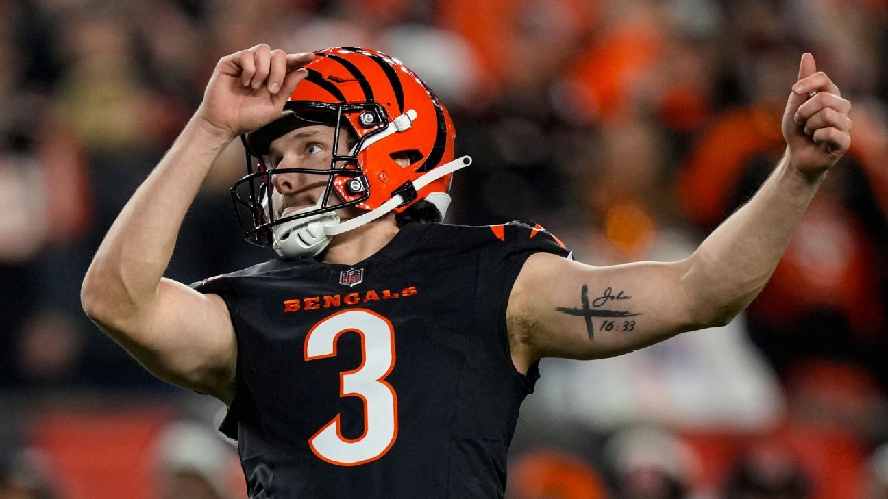 Source: Saints sign kicker York over vet Tucker