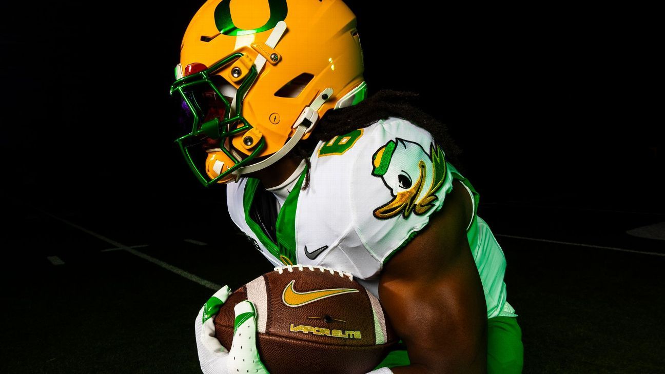 Oregon, Ole Miss and Virginia headline best Week 14 uniforms