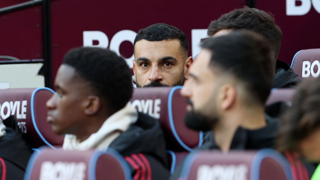 Start Mohamed Salah? Liverpool must consider Sunderland midfield