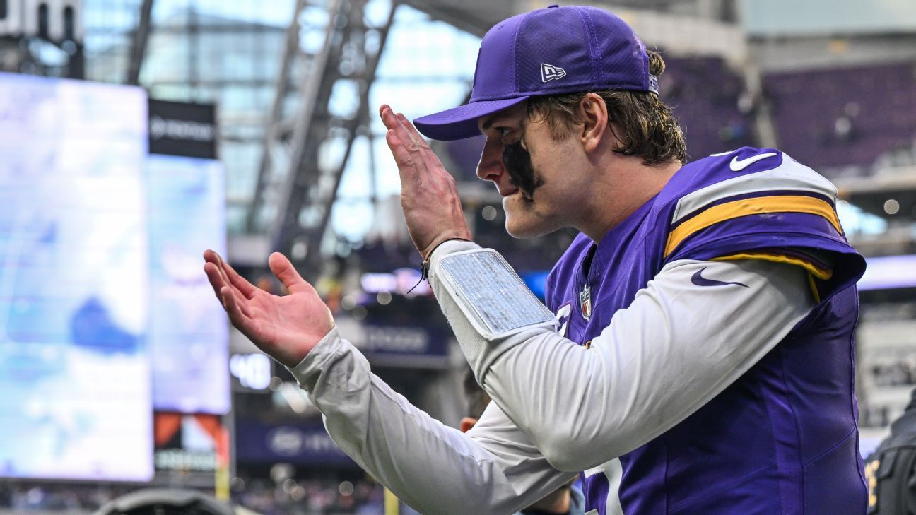 Vikes' McCarthy 'plays winning football' in return