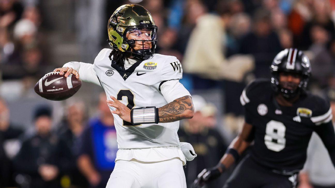 MVPs for every bowl game: Wake Forest's Ashford caps 6-year career with 5 TD night