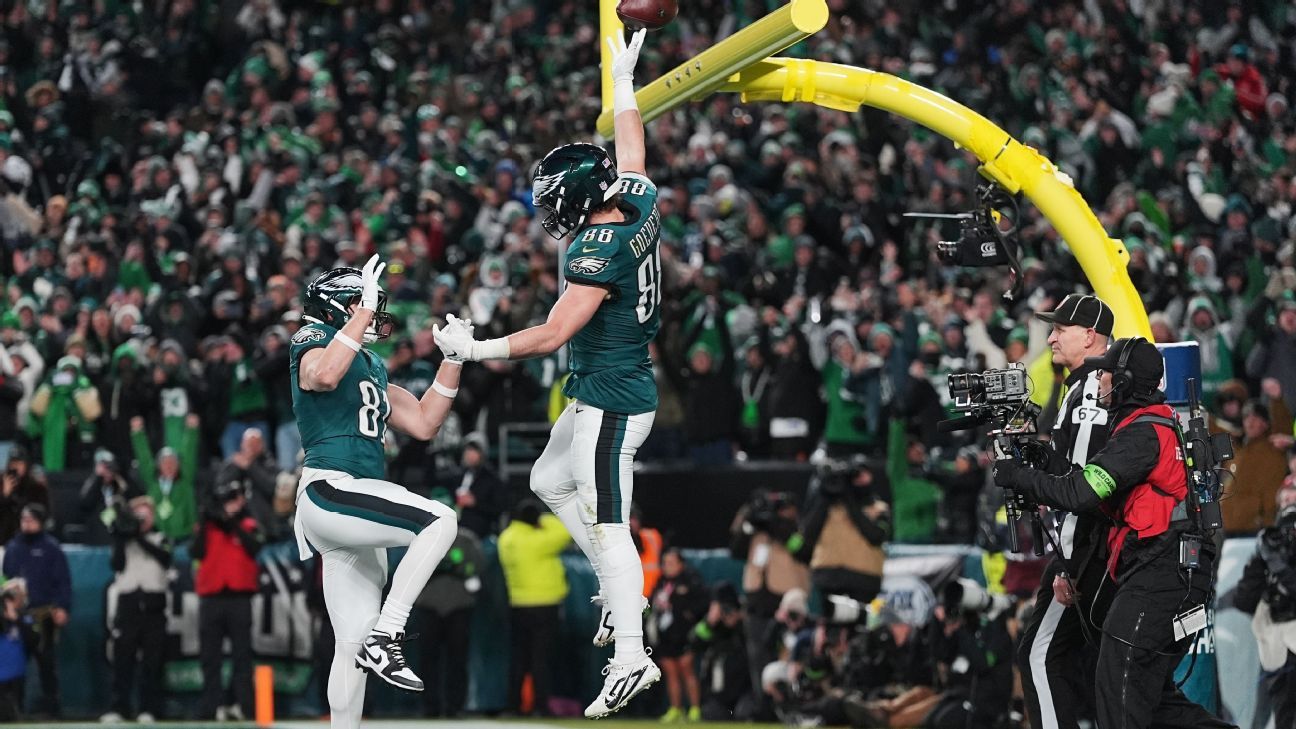 Follow live: Eagles holds edge over 49ers in NFC wild-card matchup