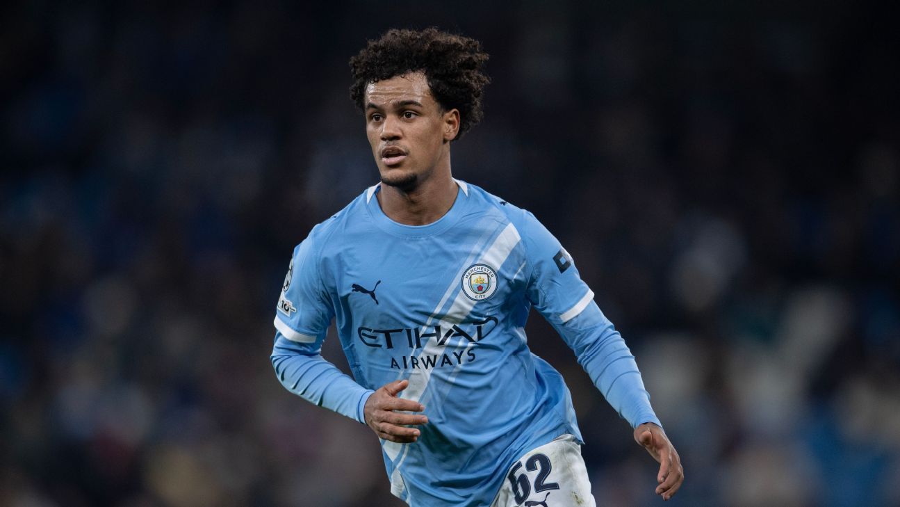 Fulham in talks to sign Manchester City's Oscar Bobb - sources