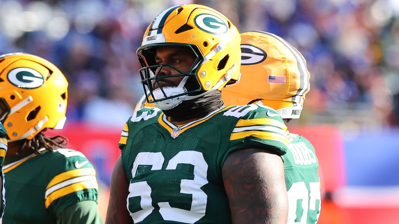 Packers' Walker arrested at airport on gun charge