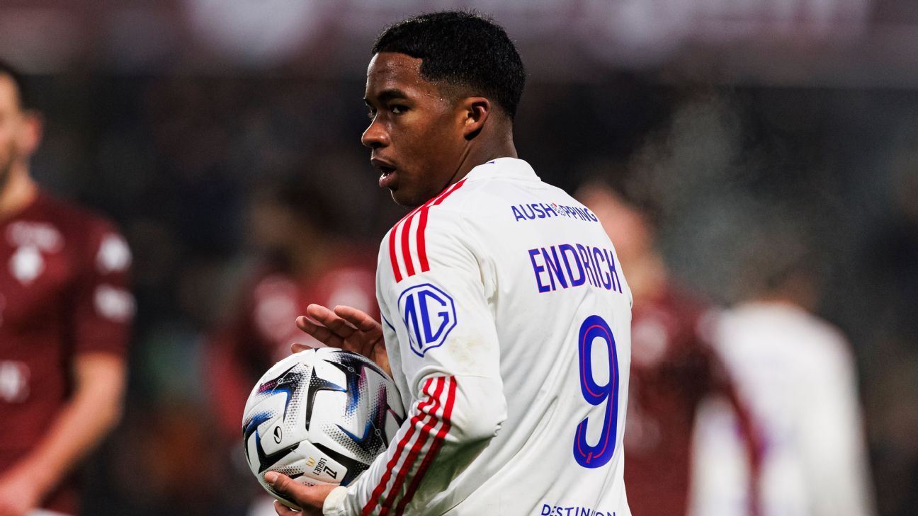 Técnico do Lyon revela risco e justifica Endrick reserva no Lyon após mais um tropeço