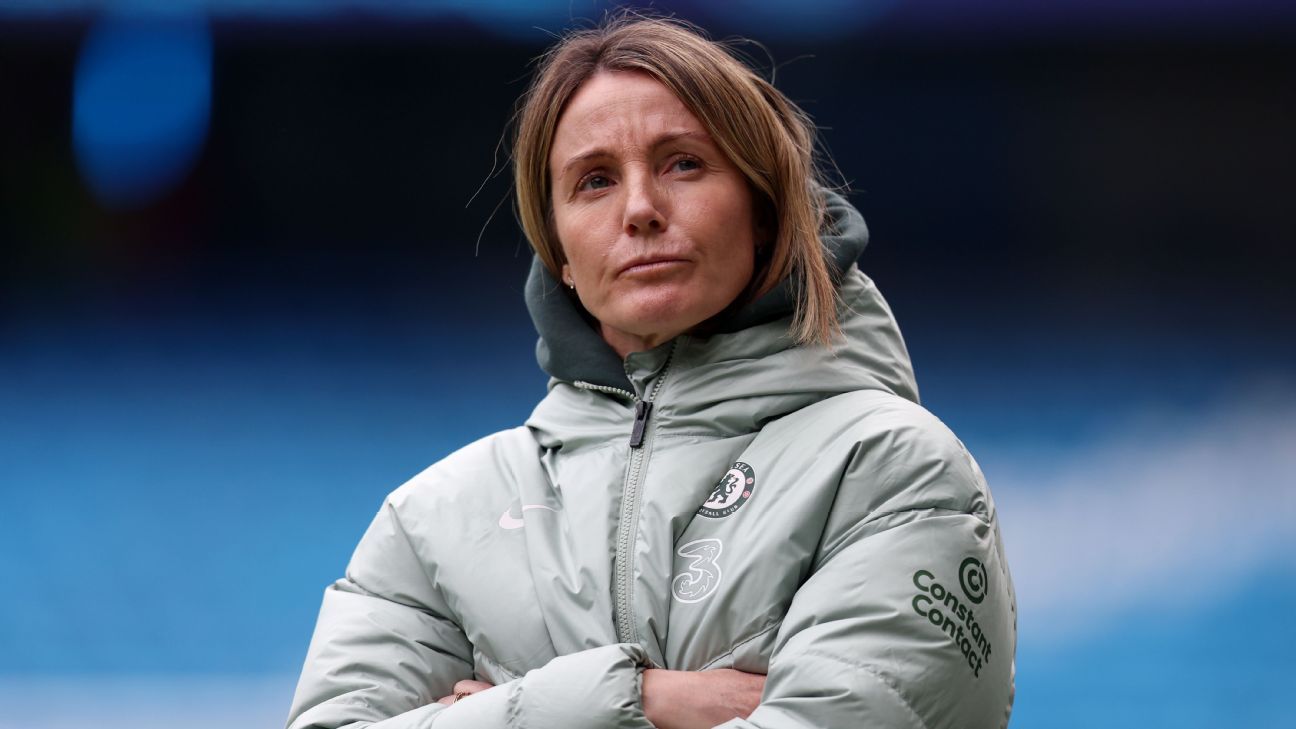 Bompastor signs new Chelsea deal amid struggles