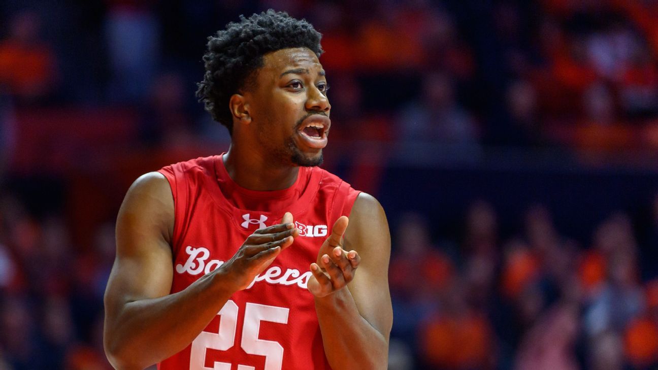 Men's Bubble Watch: Wisconsin, Miami boost résumés with upsets of Illinois, UNC