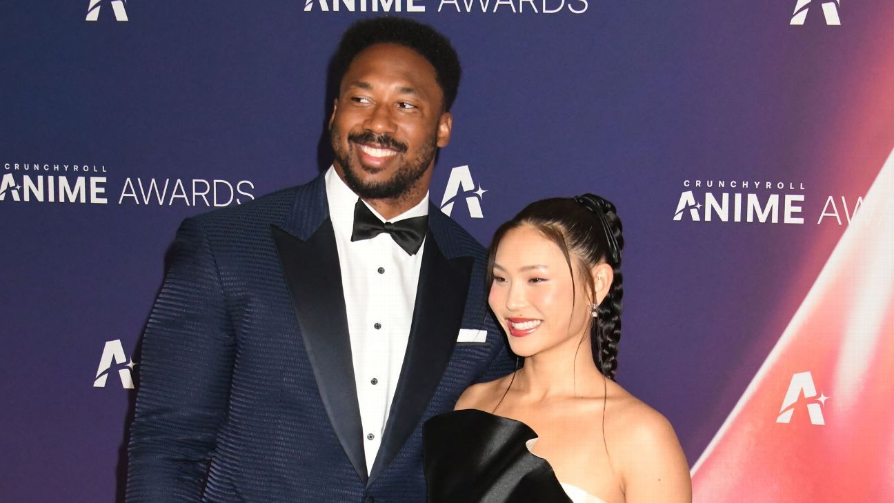 Myles Garrett on hand to support girlfriend Chloe Kim's Olympic gold medal run
