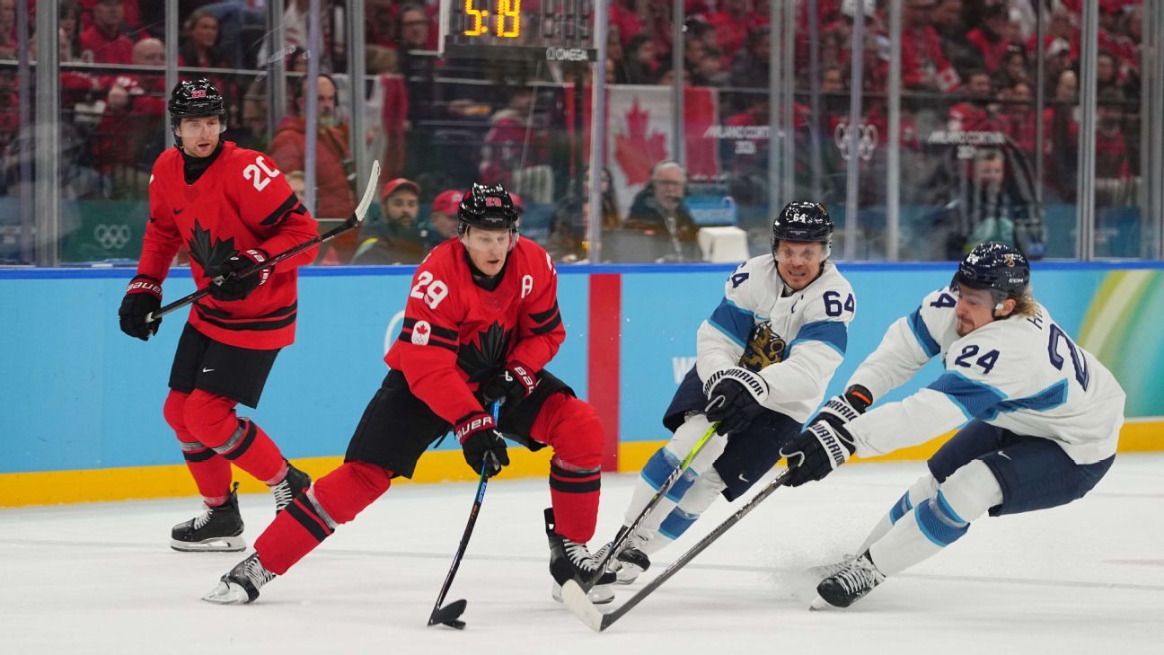 Live updates: Canada falls behind Finland in men's hockey semifinals