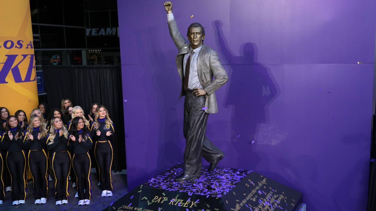 Lakers unveil statue of Riley wearing Armani suit