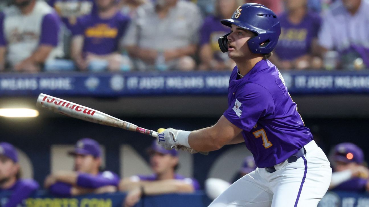 Top 25 rankings, play of the week and what to watch