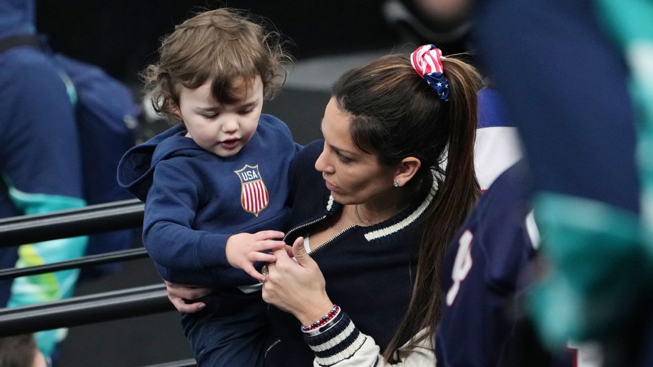Meredith Gaudreau thanks U.S. men's hockey following Olympic gold