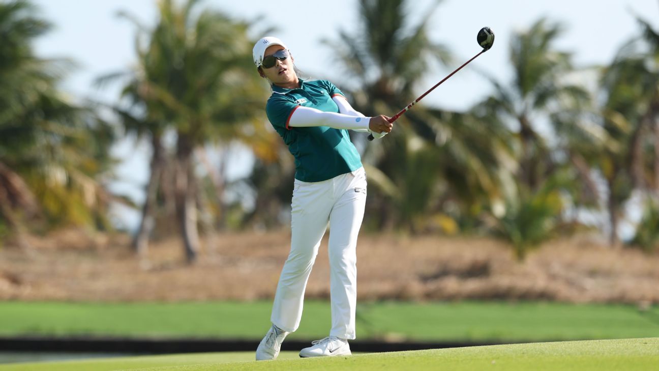 Article image: Mi Hyang Lee Ends 8-Year Title Drought with One-Shot Blue Bay LPGA Victory