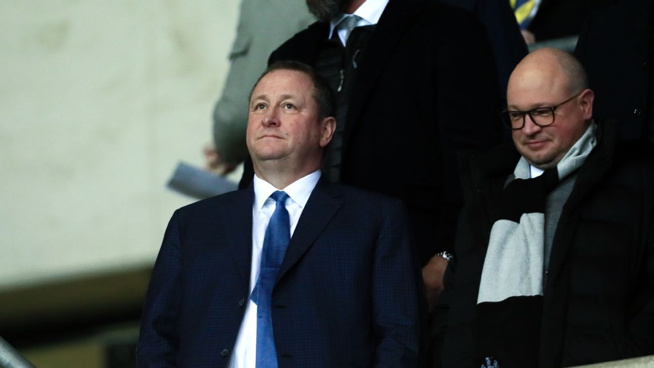 O ex-proprietário do Newcastle, Mike Ashley, fez uma oferta pelo time do campeonato Sheffield na quarta-feira
