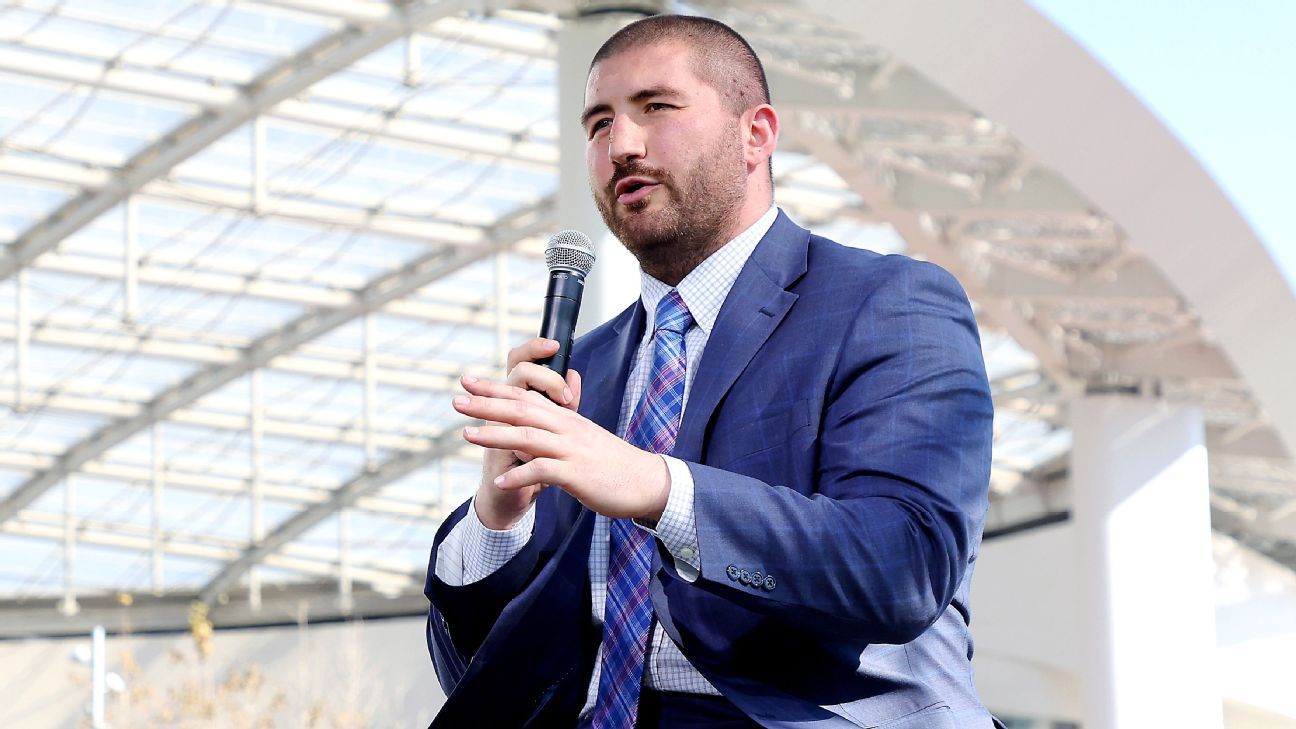 NFLPA elects former OL Tretter as next director