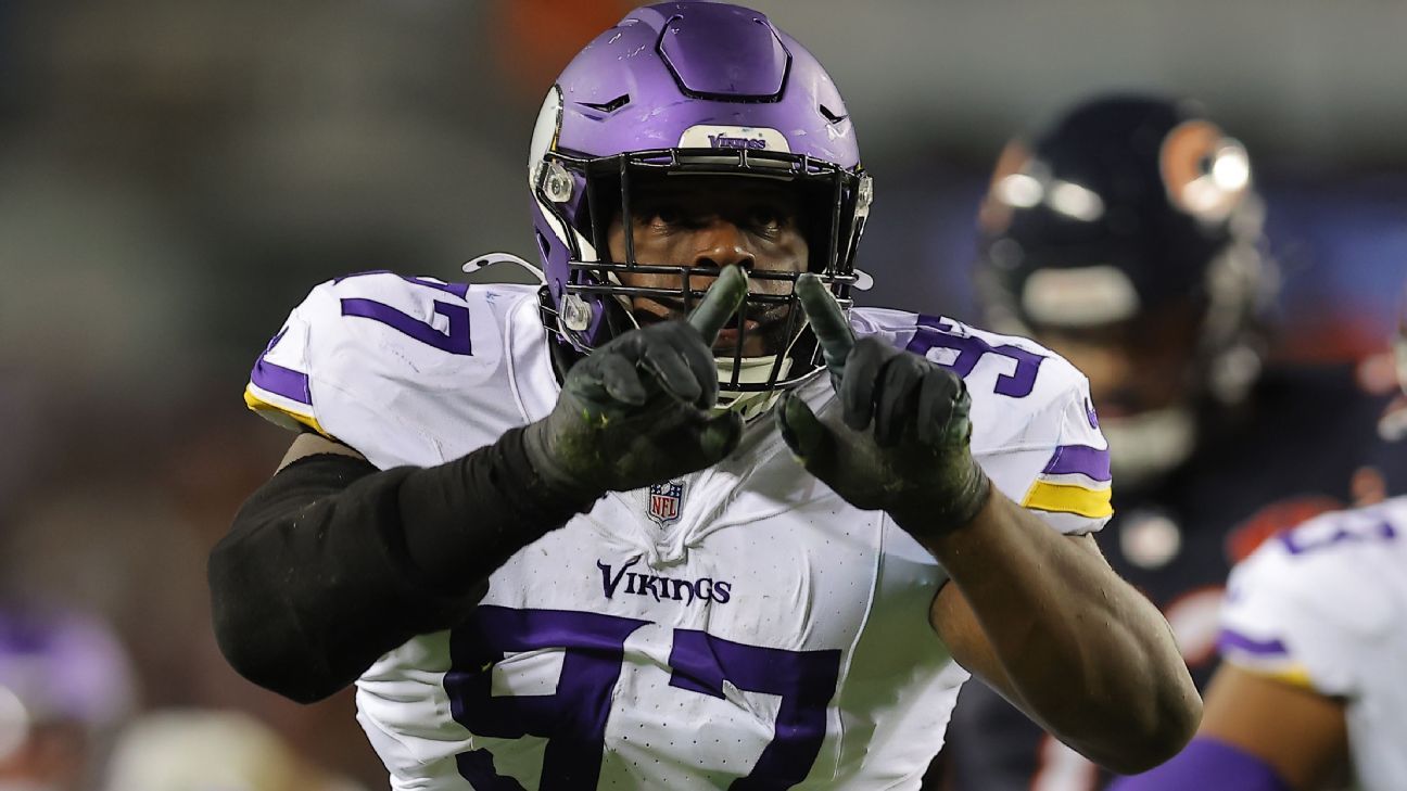 NFL free agency grades: Sizing up 55-plus big signings and trades