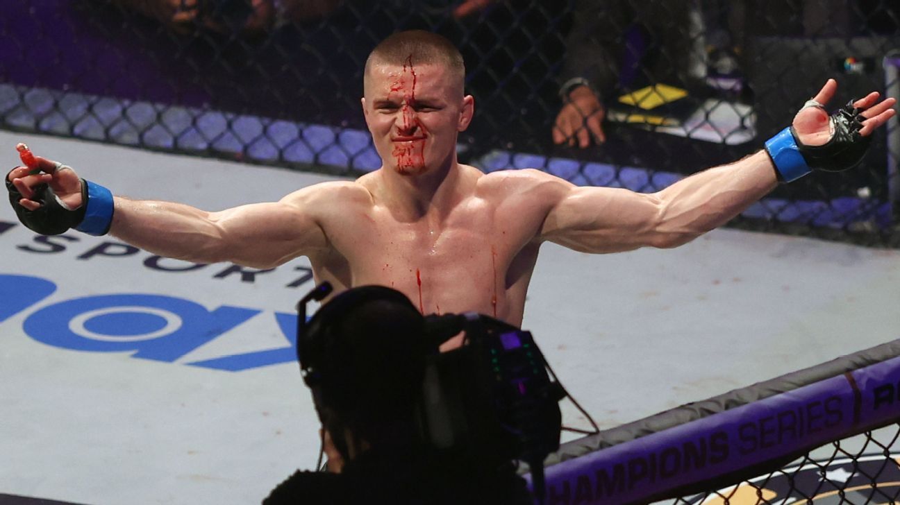 Paul Hughes pulls out of PFL's Belfast main event with knee injury 