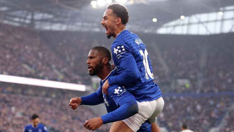 «Эвертон» — «Ливерпуль» в Премьер-лиге: телеканал, время начала матча, прямая трансляция, судья, травмы и новости команды