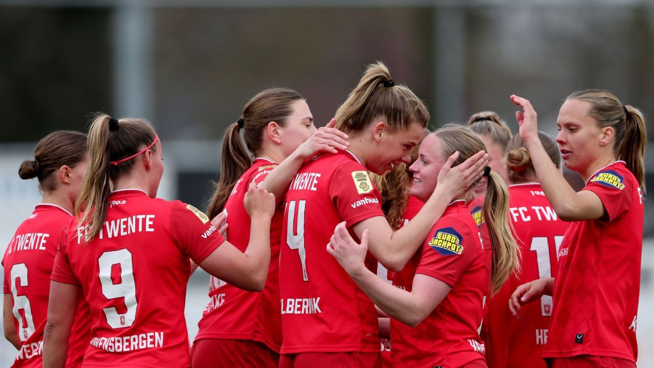 Twente Vrouwen wint en blijft in spoor PSV, Feyenoord verliest in Heerenveen