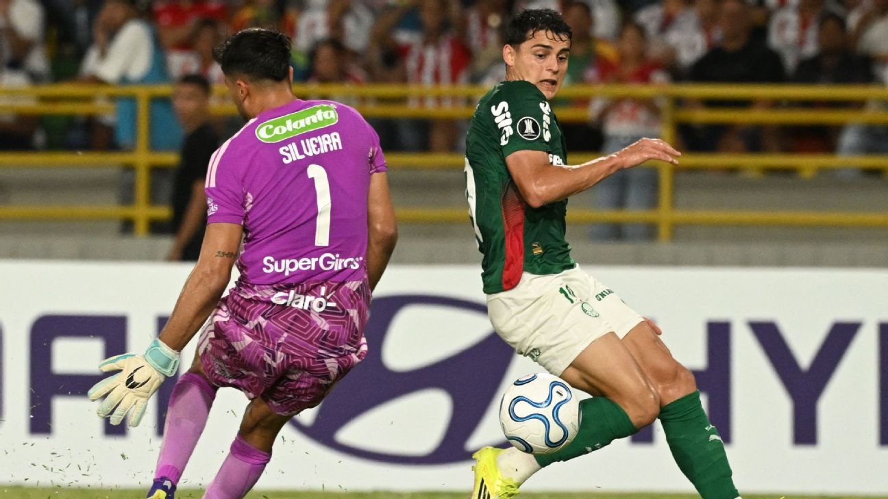 Palmeiras sai atrás, mas busca empate com Junior na estreia da Libertadores