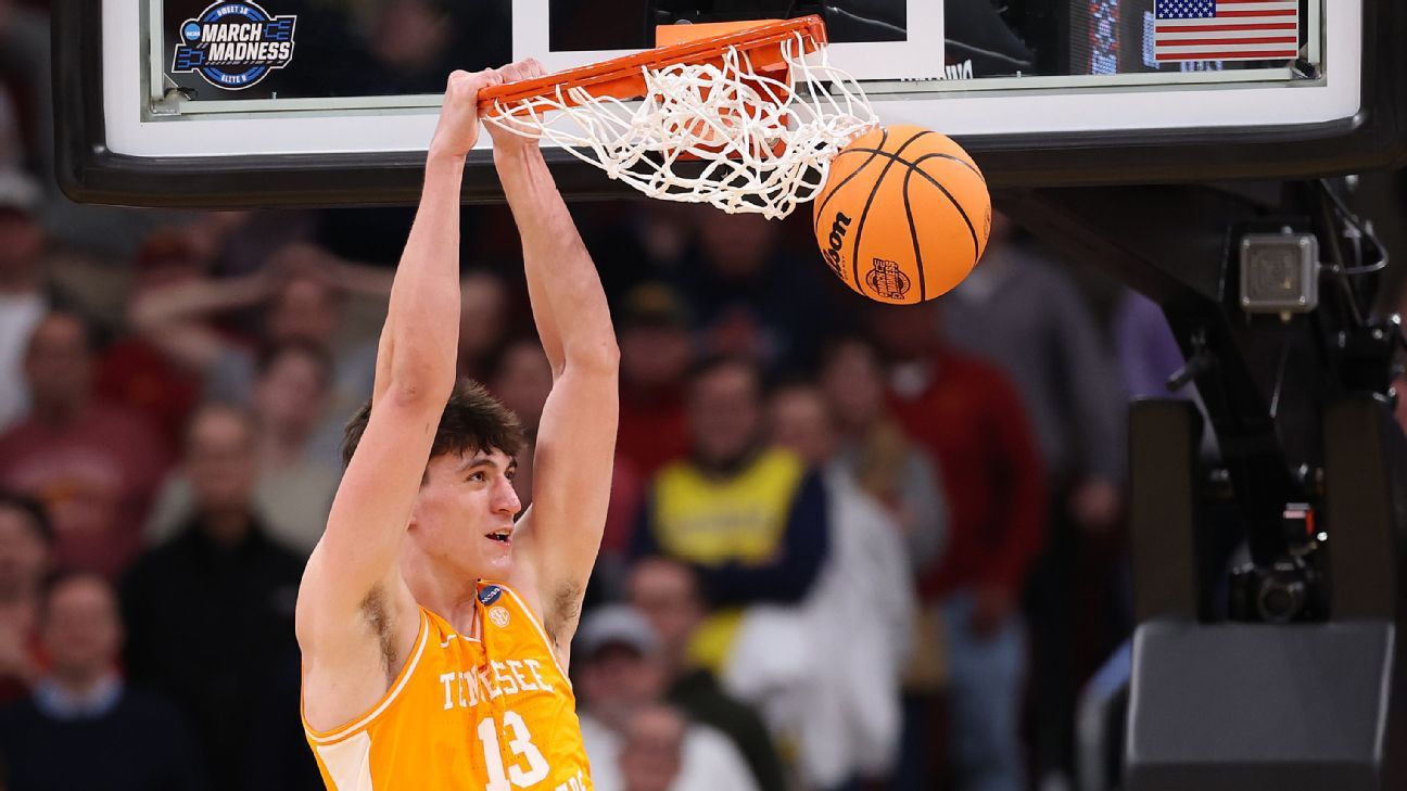 Michigan lands coveted Vols transfer Estrella